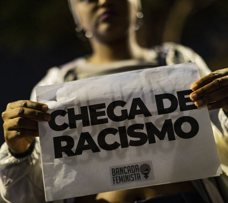 Registros de casos de racismo aumentaram 127% no Brasil em 2023