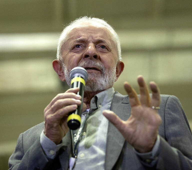 Não é o MST que está tomando terra hoje no Brasil, são os banqueiros, diz Lula