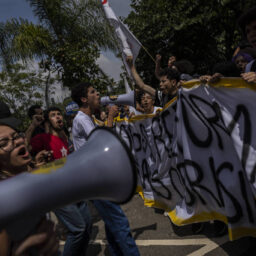 Câmara aprova nova reforma do ensino médio com mais disciplinas tradicionais