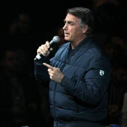 A gente nunca sabe se tem alguém gravando, diz Bolsonaro em gravação do caso ‘Abin paralela’