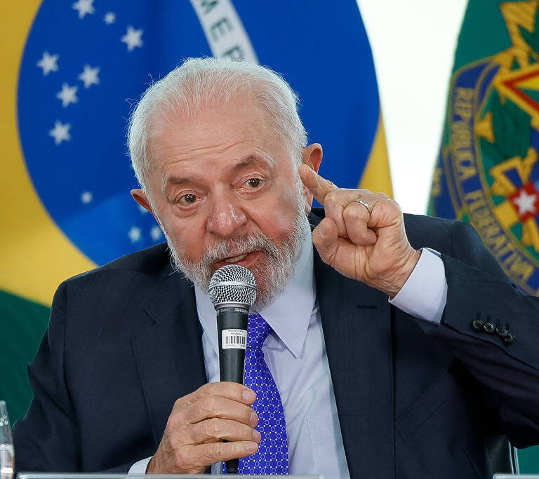 Lula diz ler discurso para não errar com pessoas com deficiência