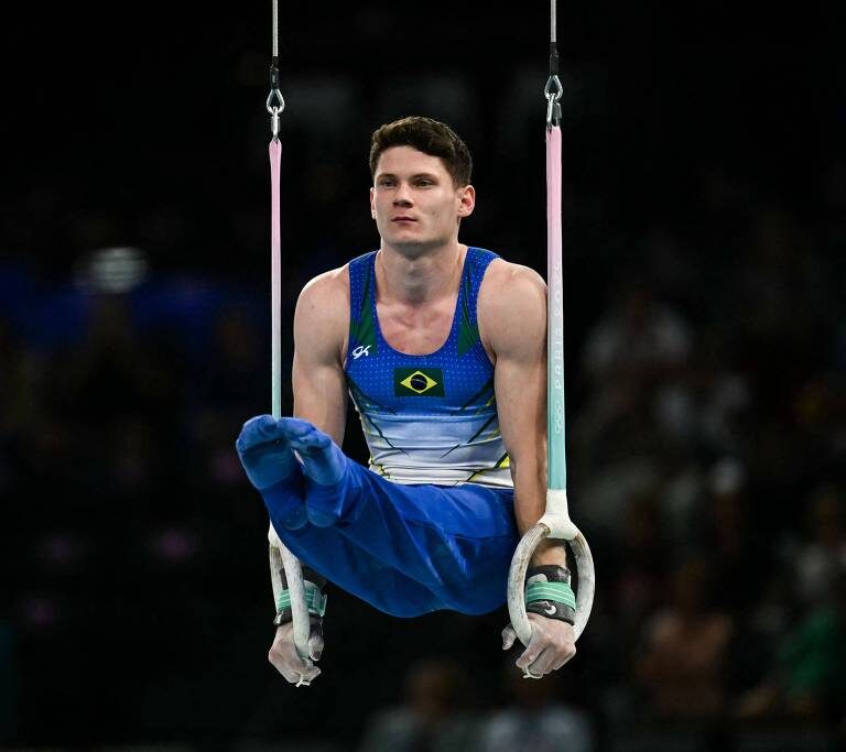 Diogo Soares encaminha vaga à final do individual geral na ginástica artística