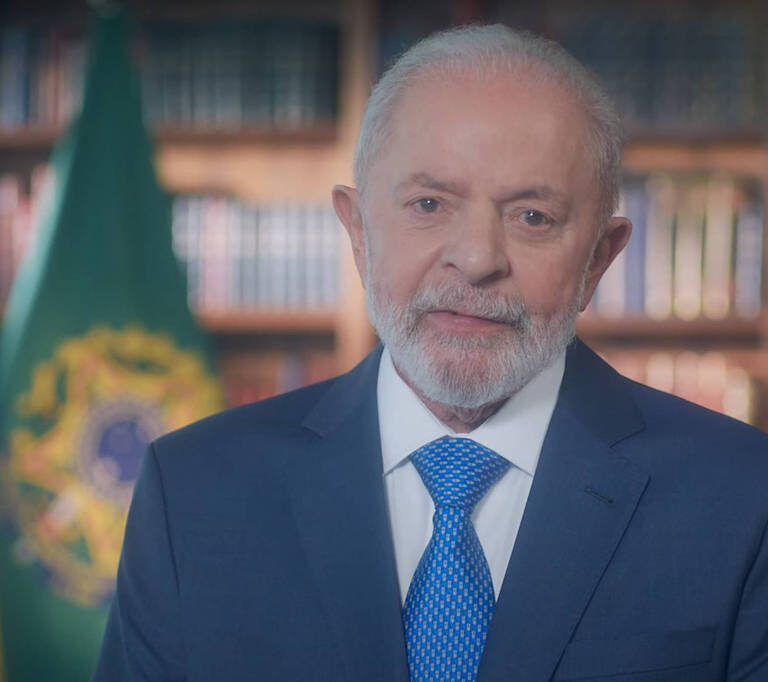 Lula usa TV para atacar herança de Bolsonaro e diz que manterá responsabilidade fiscal