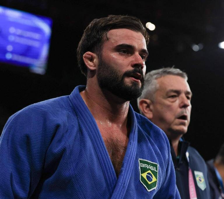 Judoca Rafael Macedo leva terceira punição e perde bronze