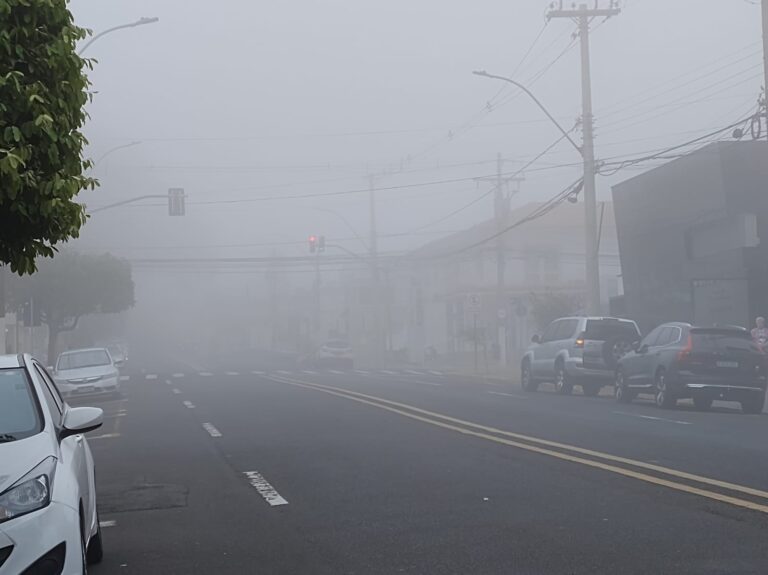 Neblina ‘fecha’ aeroporto de Marília e voos são direcionados para Bauru