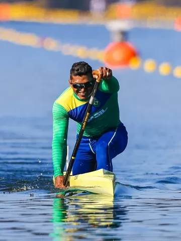 Canoagem anuncia Isaquias em duas provas em Paris e novidade de 18 anos