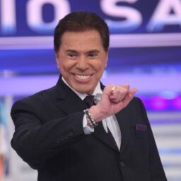 Silvio Santos faz tratamento com antibióticos após médicos detectarem infecção