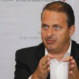 Morte de Eduardo Campos fragmentou política, e PSB busca se reerguer aliado a Lula