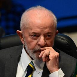 Lula diz que o importante ‘é inflação equilibrada, salário e emprego crescendo’