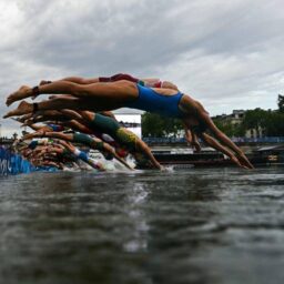 Triatlo brasileiro não teme ‘riscos’ do rio Sena: ‘Prontos para competir’