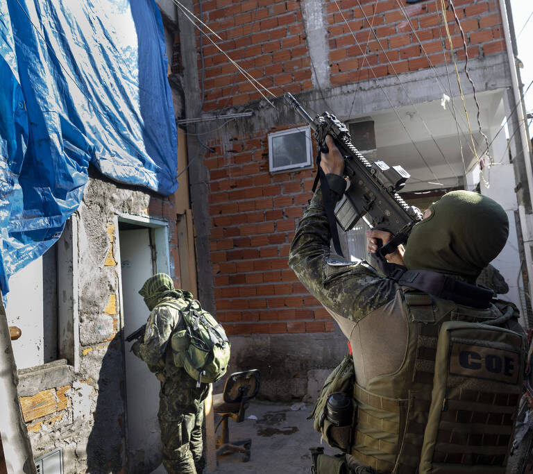 Comerciantes pararam de pagar milícia dois meses antes de megaoperação no centro de SP