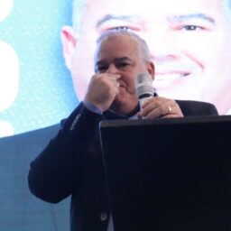 Sob acusações de corrupção, Eduardo Nascimento lança candidatura para prefeito