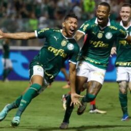 Palmeiras dá sinais após crise em momento decisivo