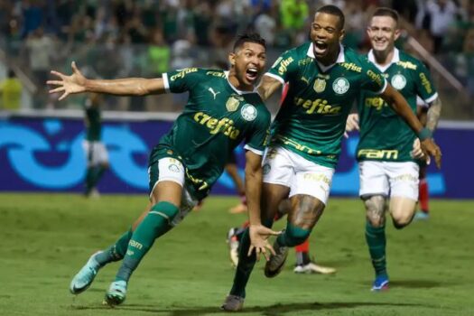 Palmeiras dá sinais após crise em momento decisivo