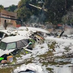 Destroços de avião já estão na sede da Voepass, em Ribeirão Preto