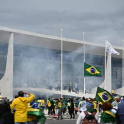 PP troca deputados de comissão para votar anistia do 8/1 em aceno a bolsonaristas