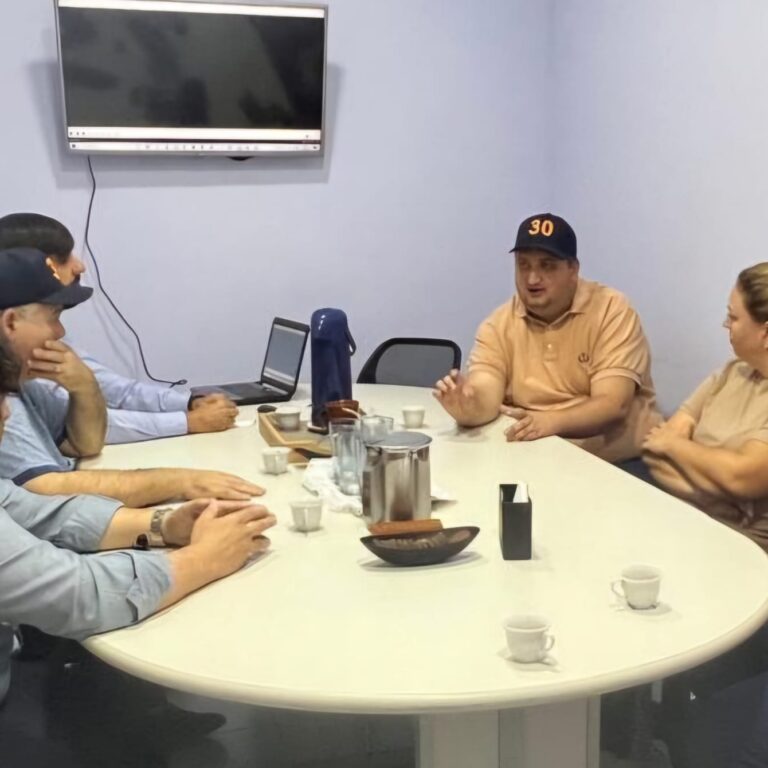 Amei recebe a visita do candidato Garcia da Hadassa