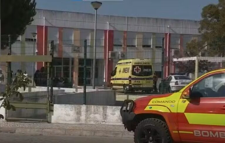 Aluno de 12 anos esfaqueia colegas em Portugal; uma vítima em estado grave