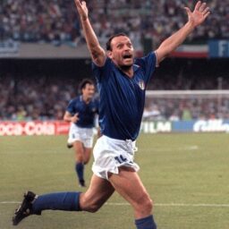 Morre Totò Schillaci, craque improvável da Itália na Copa de 1990