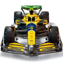 McLaren apresenta nova pintura com homenagem a Senna e ídolos da equipe