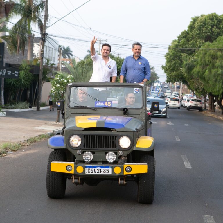 Vinicius Camarinha fecha campanha com grande carreata neste sábado