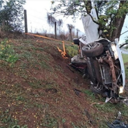 Médico que morreu em acidente com BMW na região é enterrado