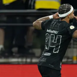 Memphis vibra com primeiro gol pelo Corinthians: ‘significa tudo para mim’