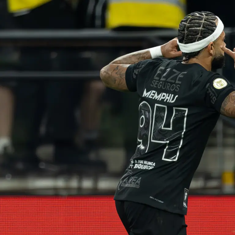 Memphis vibra com primeiro gol pelo Corinthians: ‘significa tudo para mim’