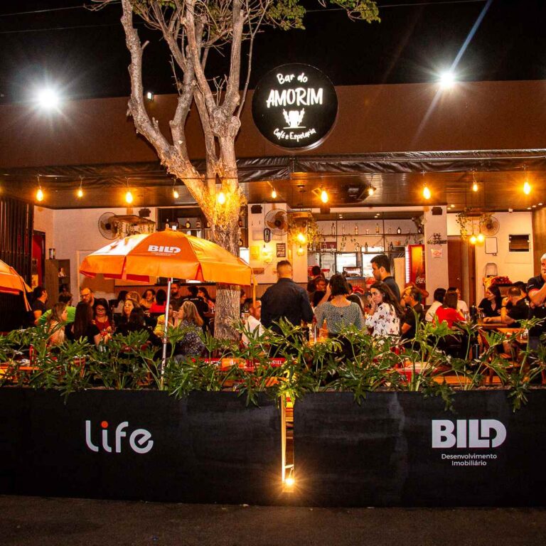 Bild impulsiona setor gastronômico com instalação de parklets no Bar do Amorim