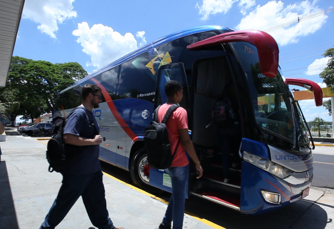 Pompeia e Vera Cruz oferecem transporte gratuito para alunos que vão fazer o Enem