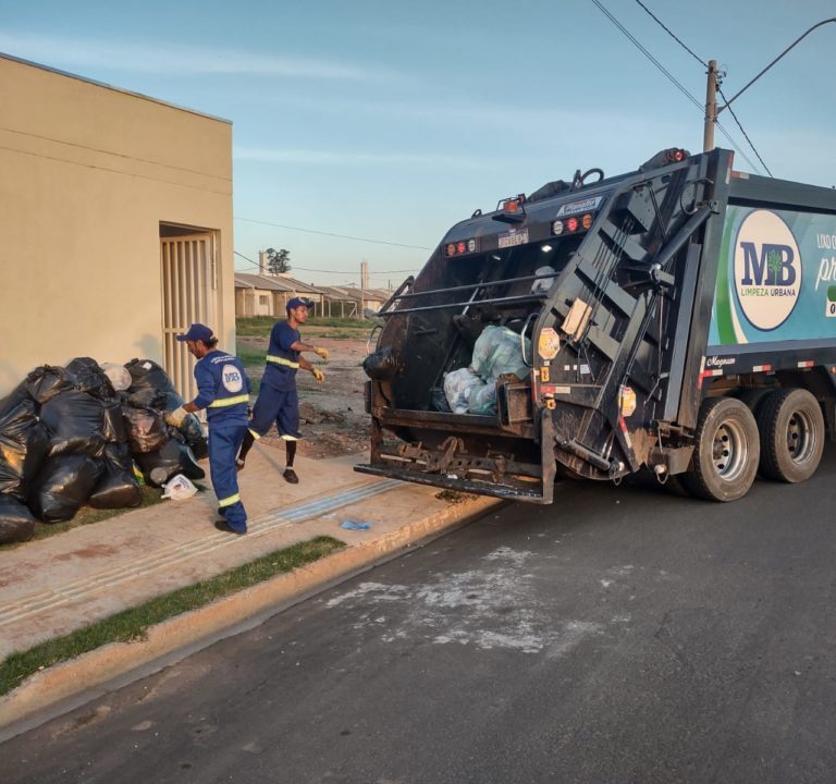 Após ameaça de greve, Prefeitura recorre à Justiça para manter coleta do lixo