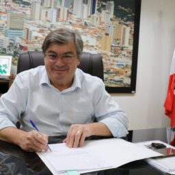 Prefeito Daniel afirma que jamais deixou de pagar os servidores municipais