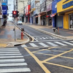 Lojas do comércio de rua abrem até às 17h neste sábado em Marília