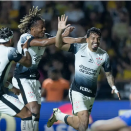 Bahia e Corinthians pressionam Cruzeiro em disputa por Libertadores