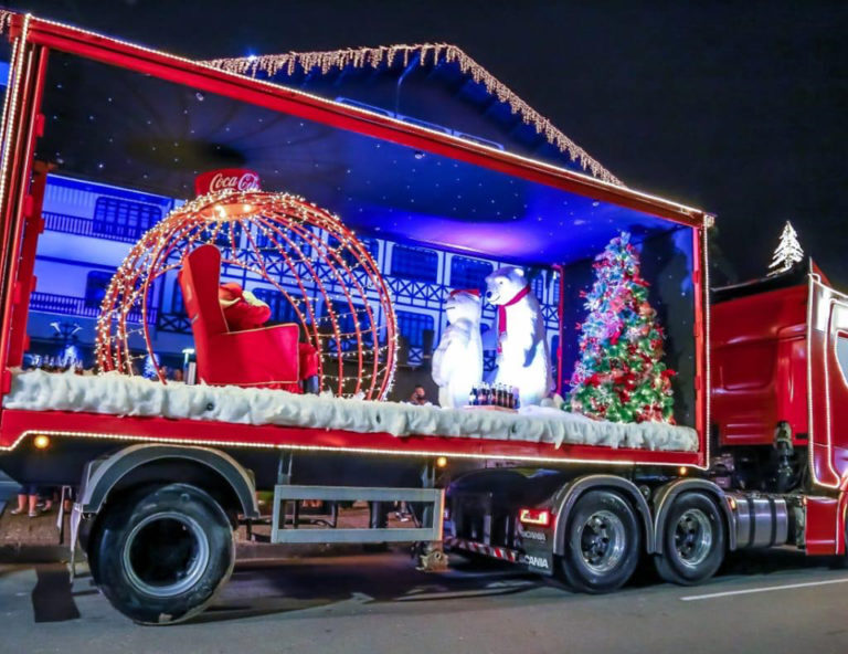 Caravana de Natal da Coca-Cola passa por Marília nesta quarta-feira