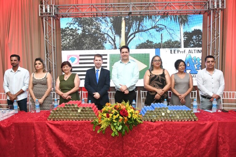 Instituto Chieko Nishimura realiza formatura com alunos de Pompeia e Quintana