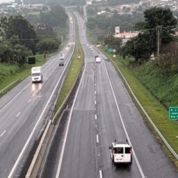 Sob chuva, Marília tem atenção redobrada na rodovia do Contorno