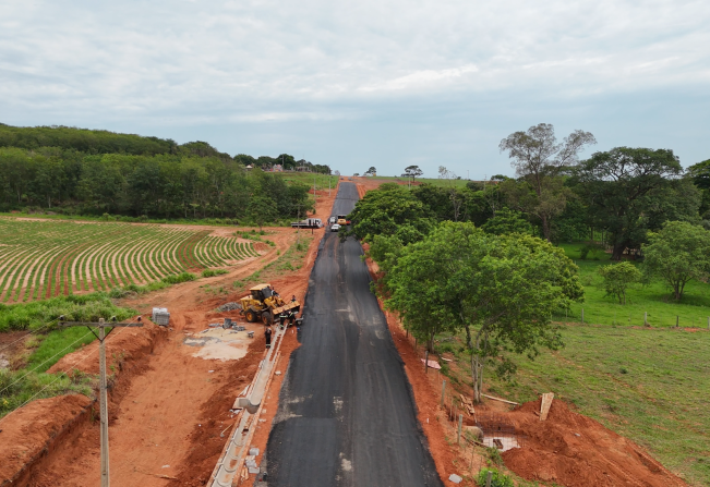 Com R$ 1,2 milhão do Melhor Caminho, Tupã recupera estradas em três bairros