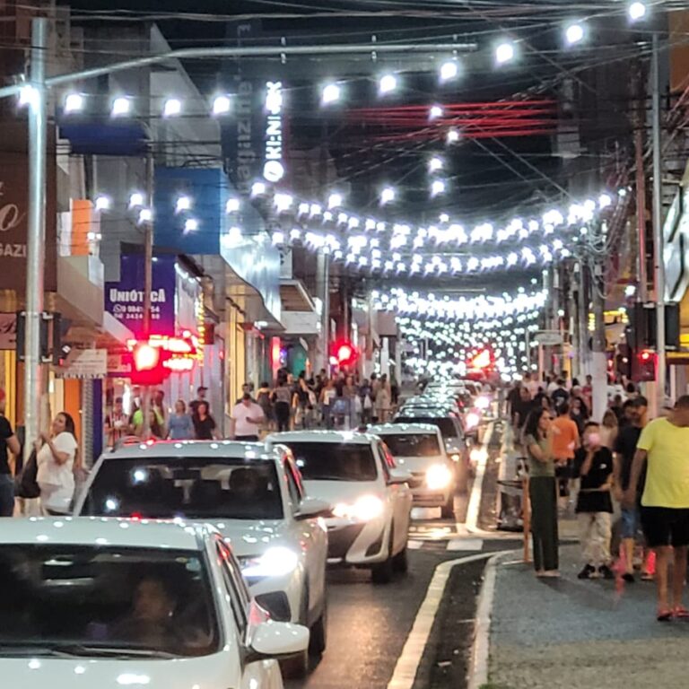 Comércio de Marília estende horário em dezembro para período do Natal