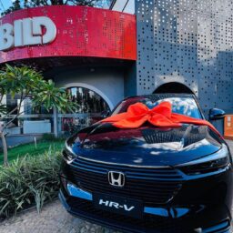 Bild oferece um Honda HR-V zero na compra de imóvel em Marília