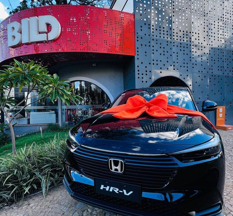 Bild oferece um Honda HR-V zero na compra de imóvel em Marília