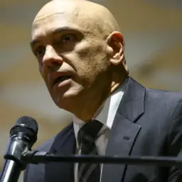 Moraes prorroga inquérito das fake news por mais 180 dias