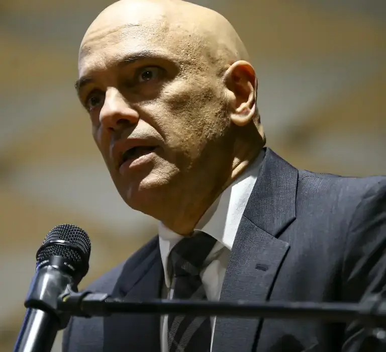 Moraes prorroga inquérito das fake news por mais 180 dias