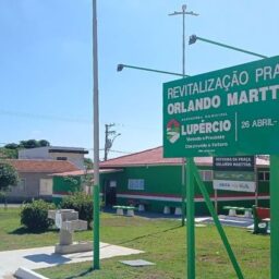 Natal Iluminado é acionado nesta terça na praça do distrito de Santa Terezinha em Lupércio