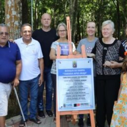 Bosque de Varpa é revitalizado e recebe cadeiras de trilha para pessoas com deficiência