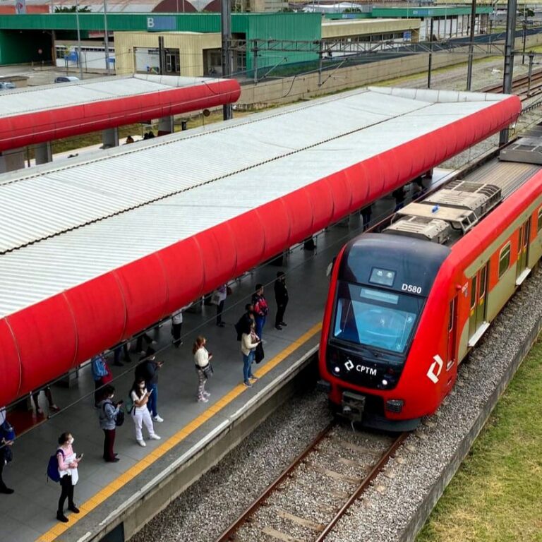 Aumento de passagens começa a vigorar nesta segunda-feira na cidade de São Paulo