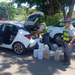 Carga de vinho é apreendida em ação da Polícia Militar Rodoviária no feriadão