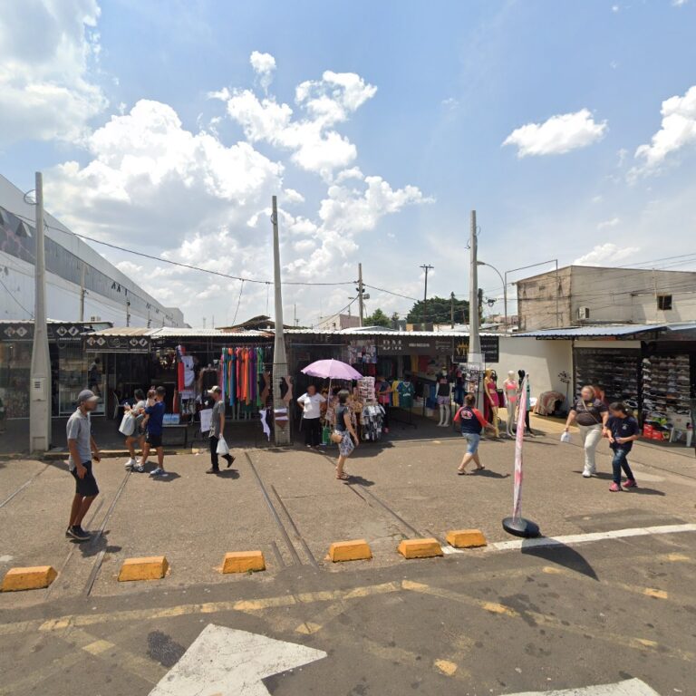 Incêndio destrói container no ‘camelódromo expandido’ de Marília