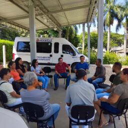 Prefeito Vinicius Camarinha garante apoio à agricultura familiar