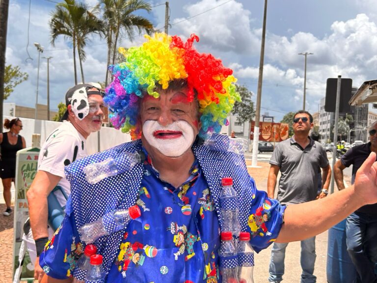 Desfile da Bagunça do Circo completa 30 anos abrindo o Carnaval de Marília